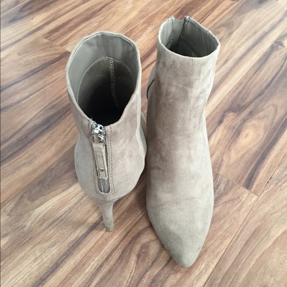 Faux suede taupe booties - Picture 3 of 4
